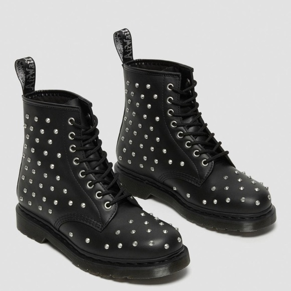 NEW DR MARTENS 1460 STUD WANAMA LEATHER LACE UP BOOTS - Picture 3 of 8